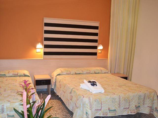 Hotel Abel & Residence 切塞纳蒂科 外观 照片